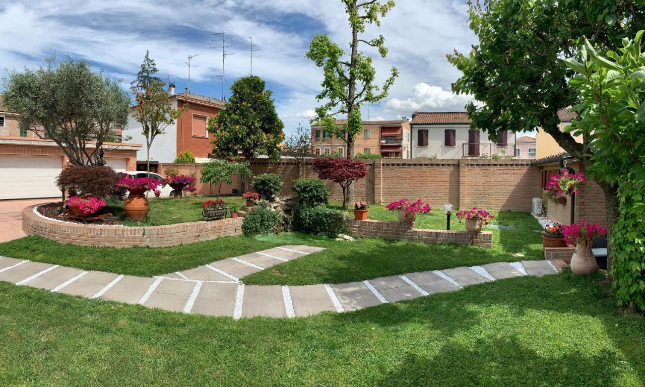 Villa Oasi Ferrara Zewnętrze zdjęcie