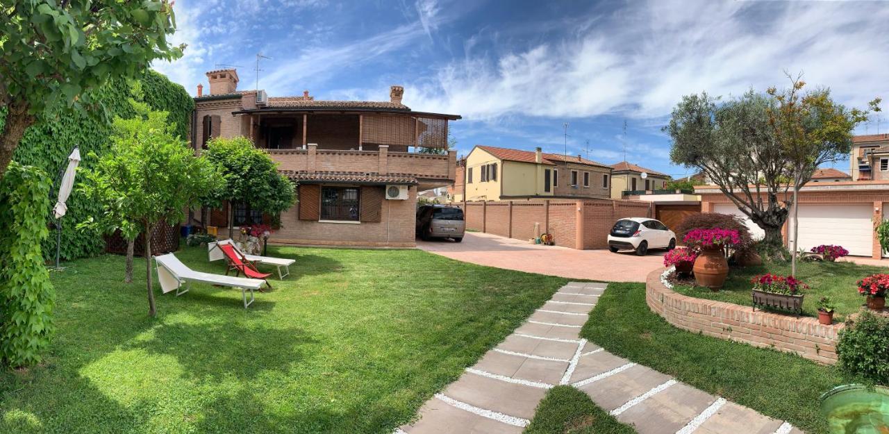 Villa Oasi Ferrara Zewnętrze zdjęcie